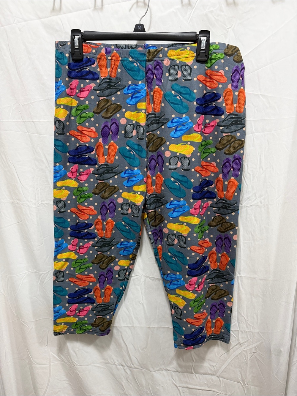High-Waist Gray Women’s Shorts with Multicolor Flip-Flop Print
